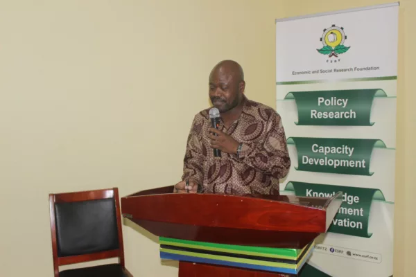 Youth shaping the future of agriculture and food systems in Africa