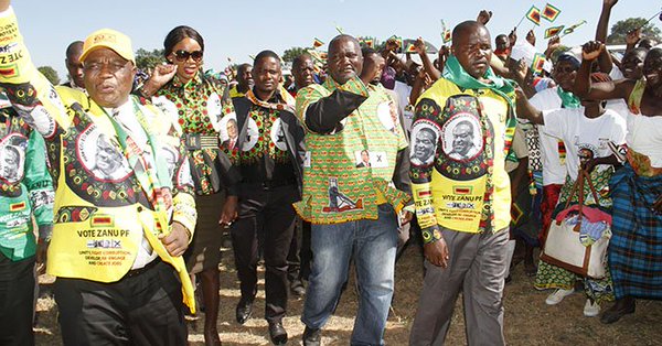 Defiant VP Chiwenga addresses Chitungwiza rally a day after bomb attack