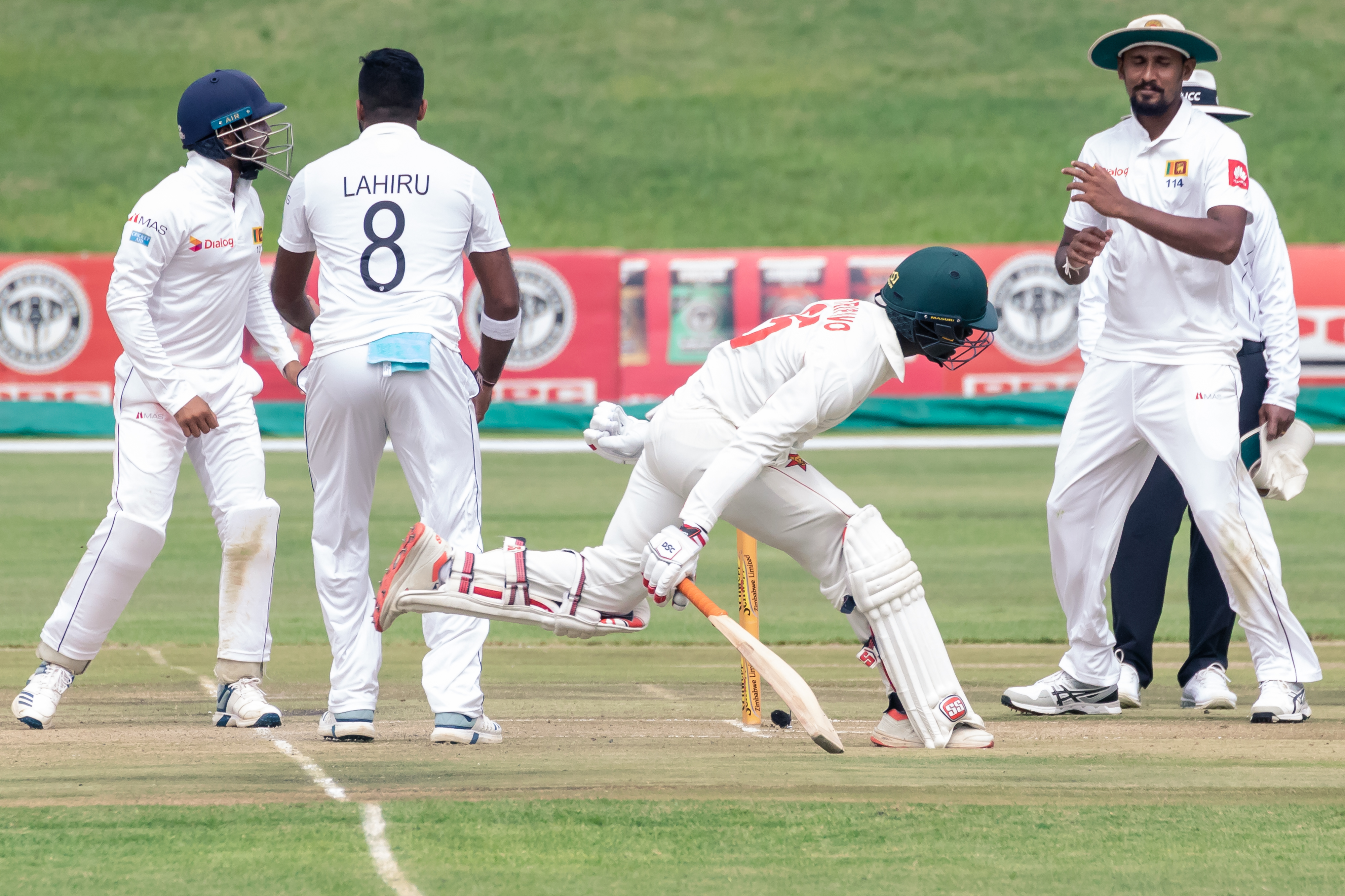 Tiripano shores up Zimbabwe after middle-order wobble