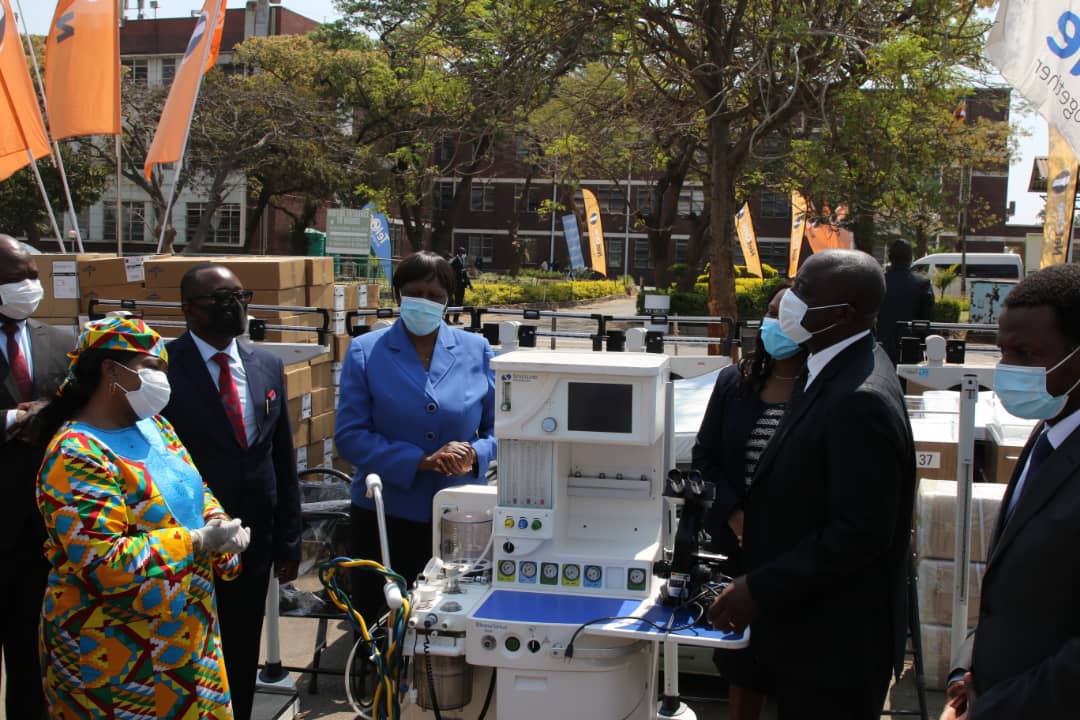 First Lady commissions medical equipment and refurbished ward to Sally Mugabe Central Hospital