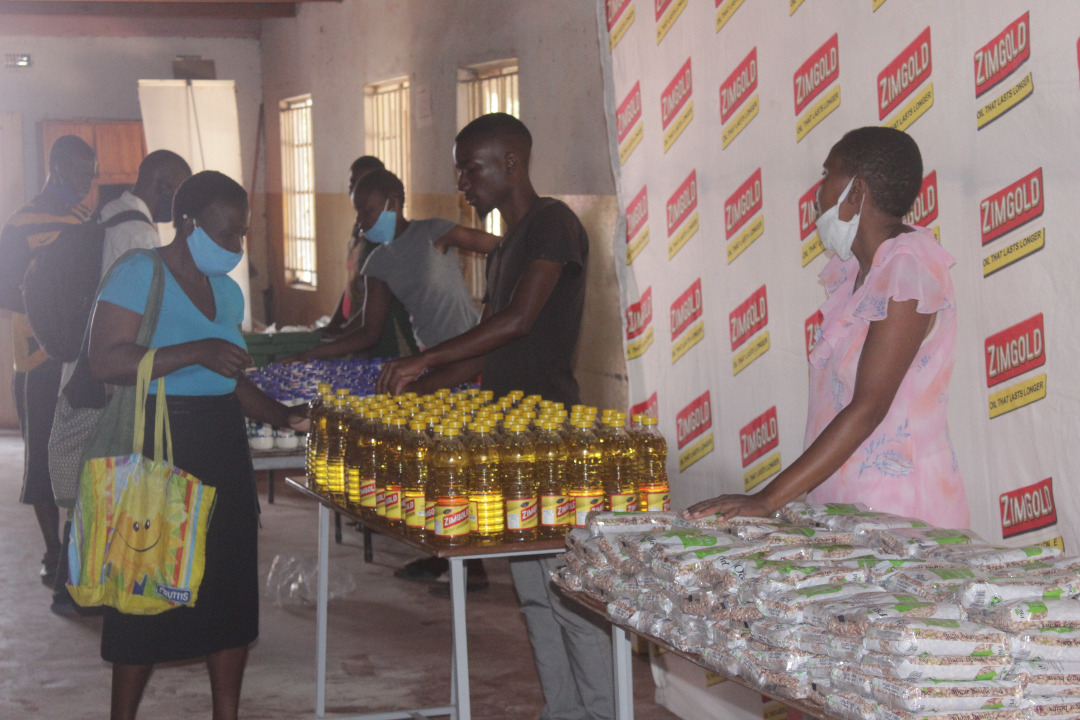 ZimGold donates to the underprivileged in Chitungwiza.