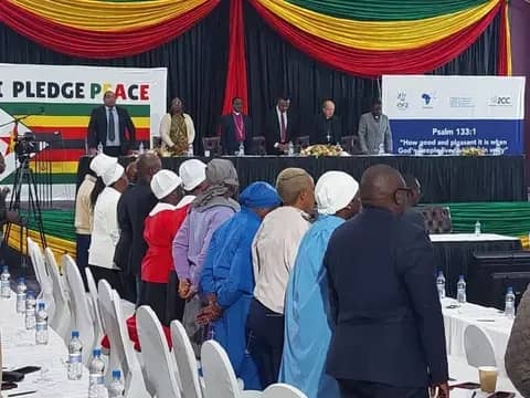 Political parties, Church sign peace pledge