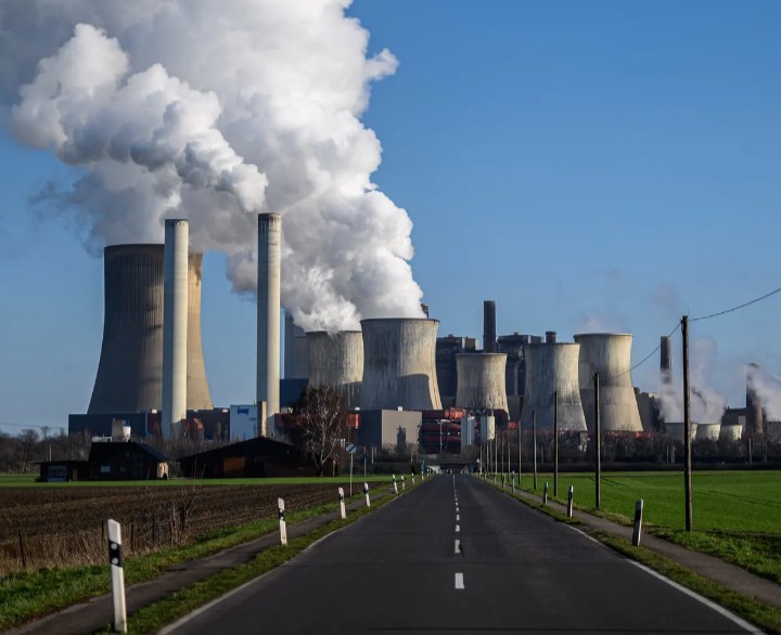 Climate Change Targets at Risk as Countries Produce Fossil Fuels: 2021 Production Gap Report