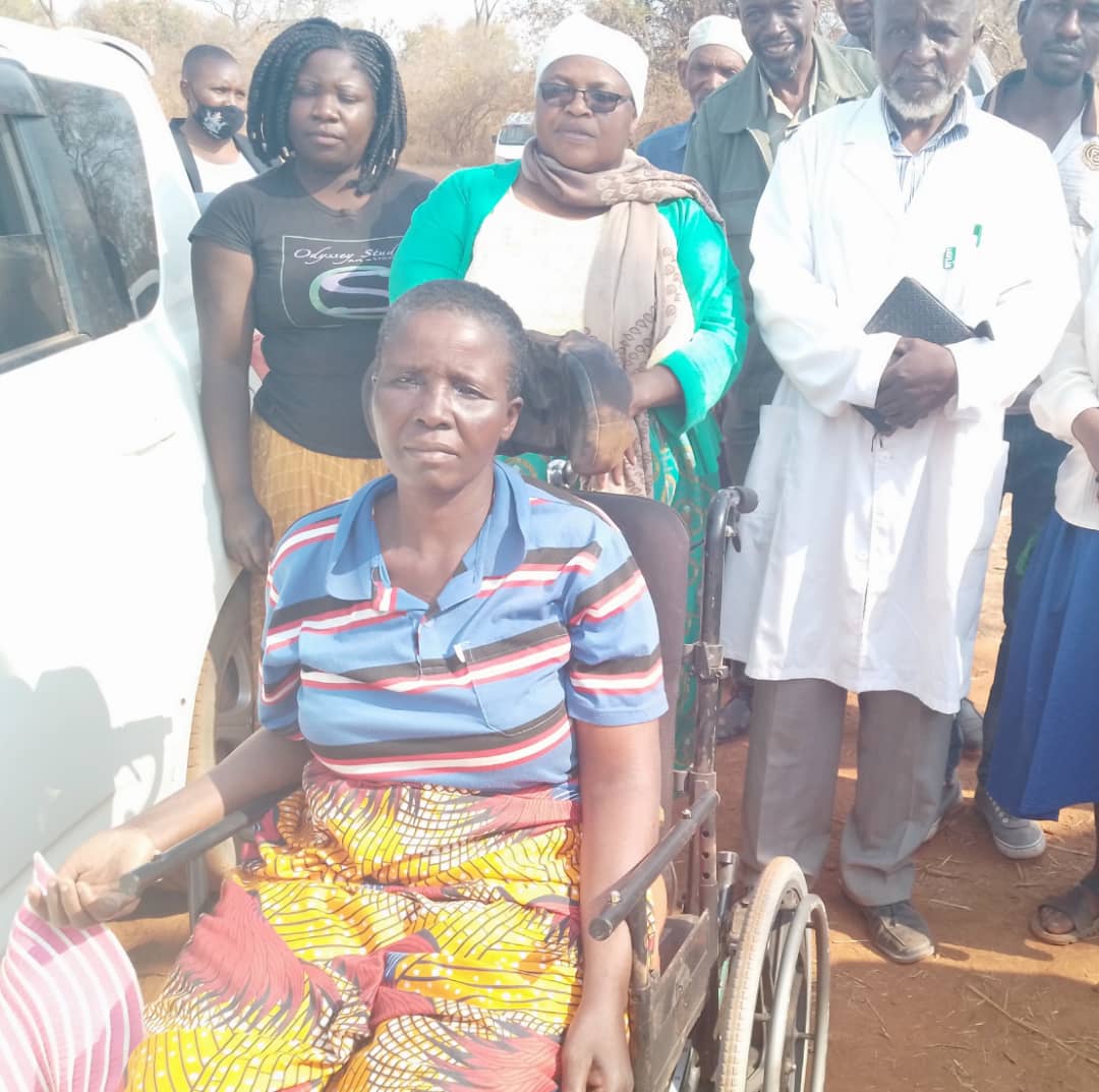 Marian Chombo donates wheelchair to accident victim