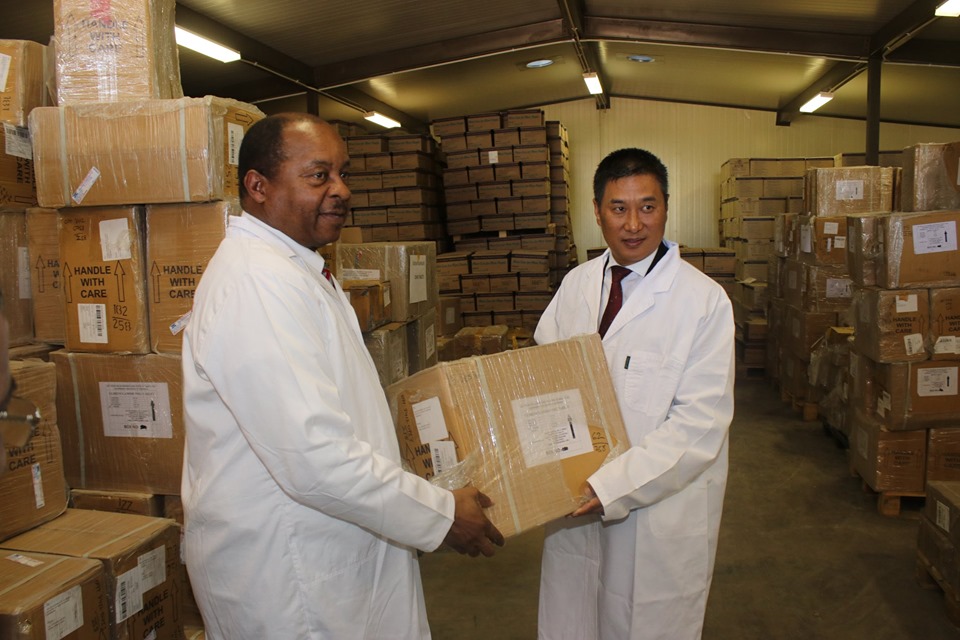 India gives Zimbabwe $250 000 worth of medicines