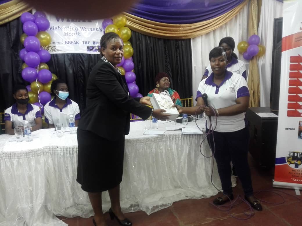 NRZ Promotes Women in Transport and Logistics