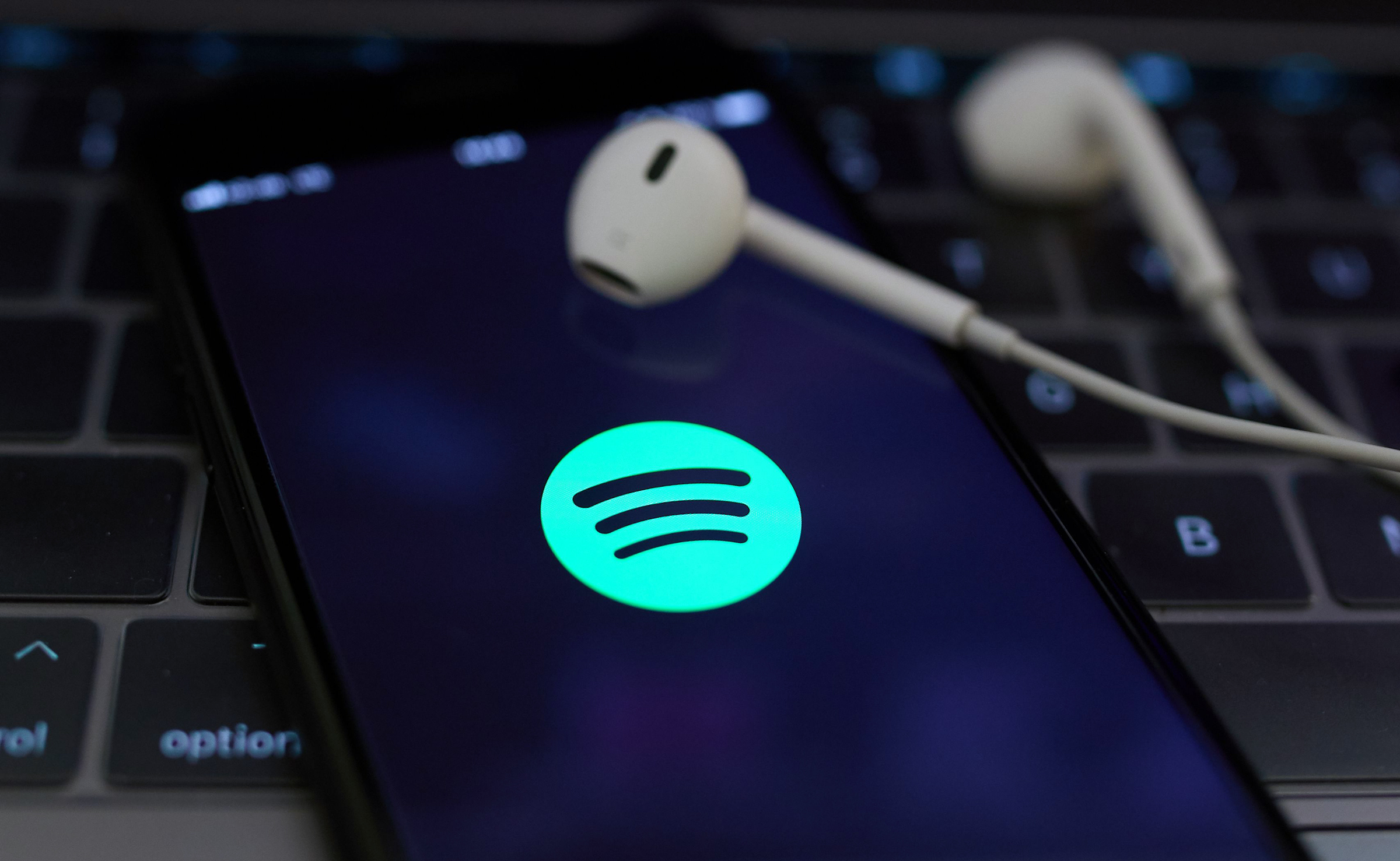 Spotify Doubles Apple Music Members After Hitting 100 Million Subscribers